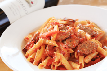\[Z[WƃpvJ̃yl@Grilled Sausage & Pepper Penne@$14.99
Substitute Bolognese meat sauce for marinara $2.99 