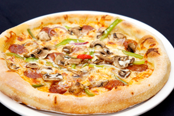 �`�������s�U�@Chamorro Sausage Pizza�@$14.99